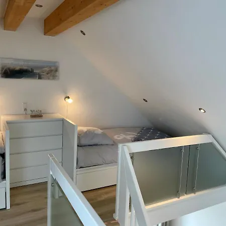 Deichkind, Am Alten Deich 4-6, 2 28 Apartment *