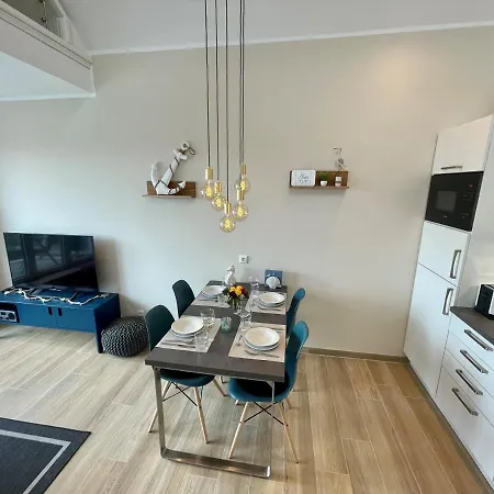 Deichkind, Am Alten Deich 4-6, 2 28 Apartment *