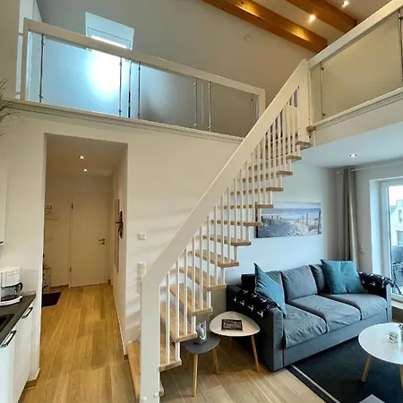 Deichkind, Am Alten Deich 4-6, 2 28