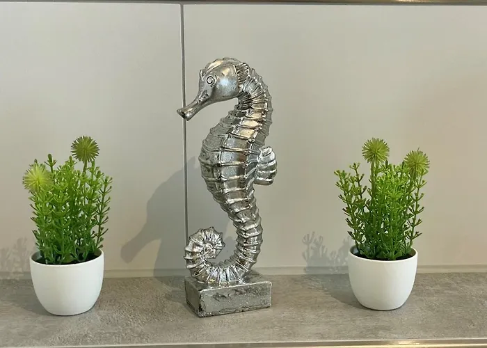 Deichkind, Am Alten Deich 4-6, 2 28 *